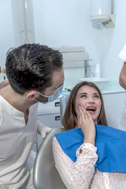 Best Broken or Cracked Tooth Emergency Dentist in Clendenin, WV